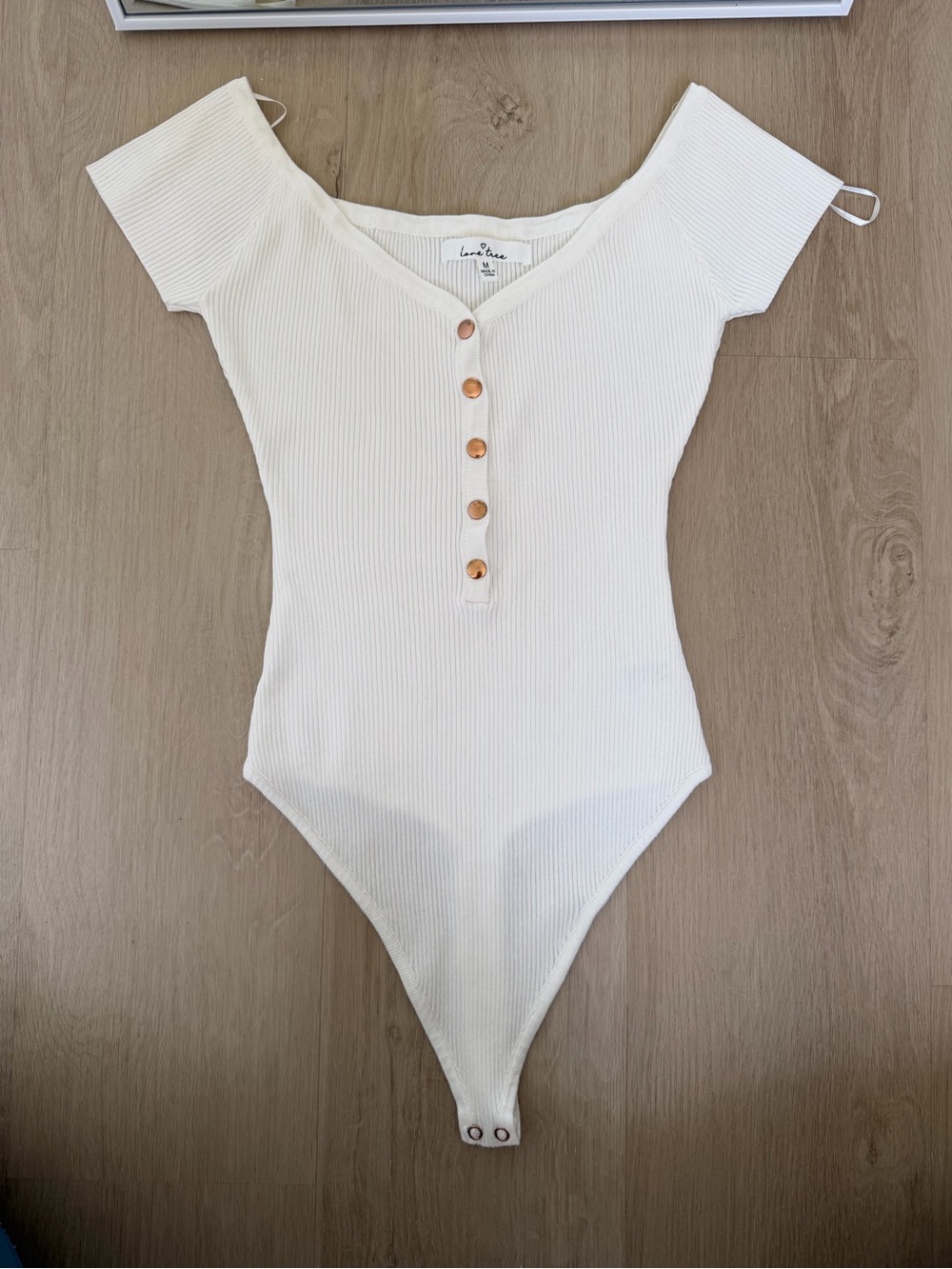 Women’s White Bodysuit Size M - Picture 1 of 4